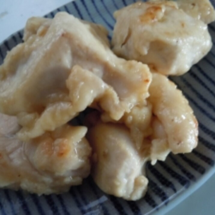 鶏むね肉の塩バター焼き
